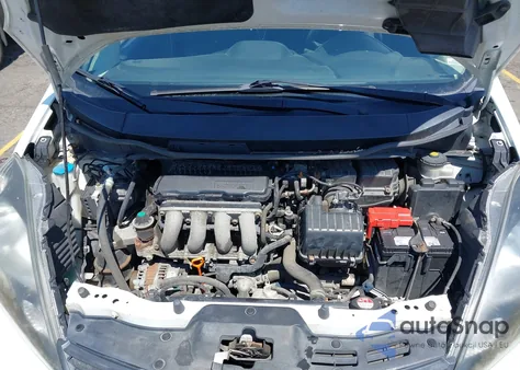 2013 Honda Fit Sport из США, поврежденный, VIN JHMGE8H59DC074101